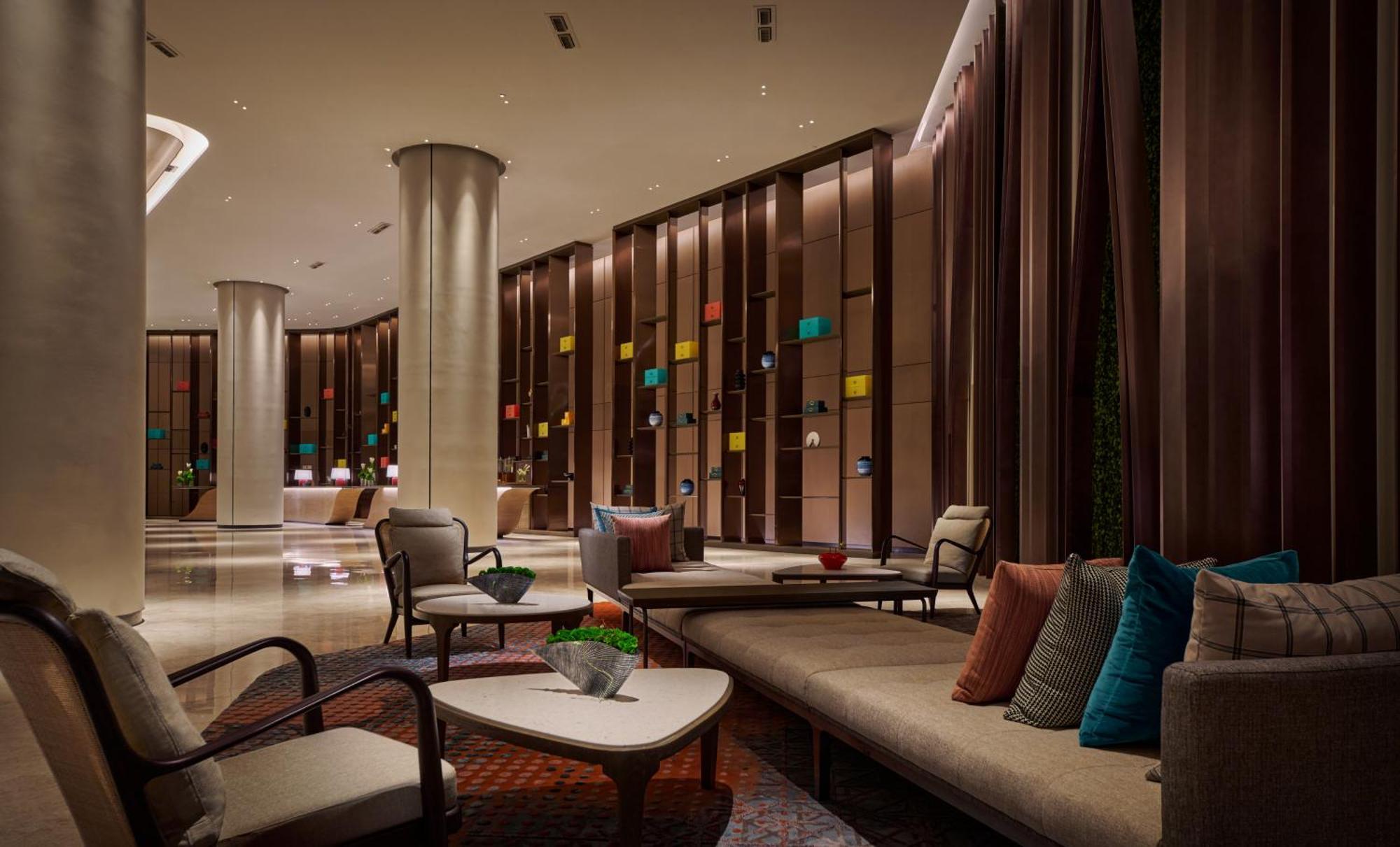 Amari Spice Penang Hotell Bayan Lepas Eksteriør bilde The lobby of the hotel