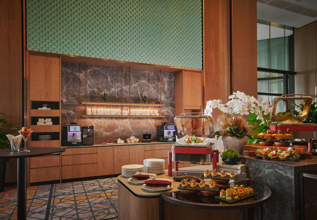 Amari Spice Penang Hotell Bayan Lepas Eksteriør bilde The Coffee Bar