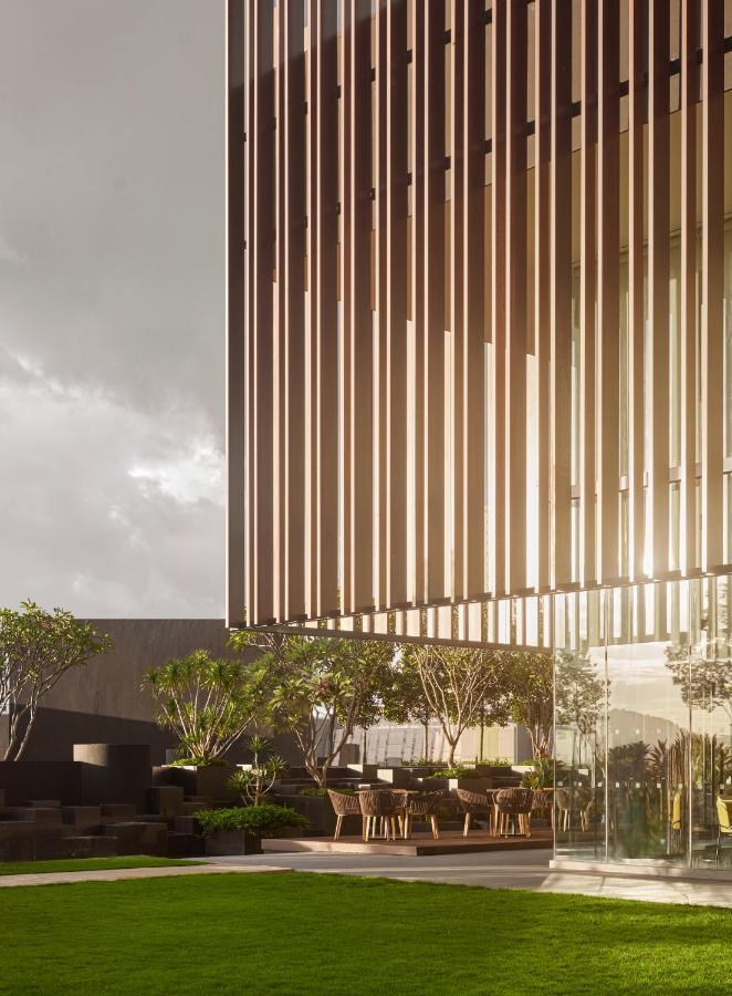 Amari Spice Penang Hotell Bayan Lepas Eksteriør bilde The building's facade